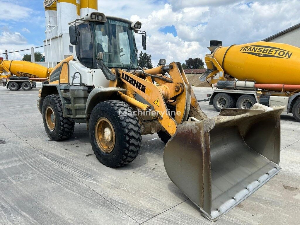 Wheel loader Liebherr L 524 4x4