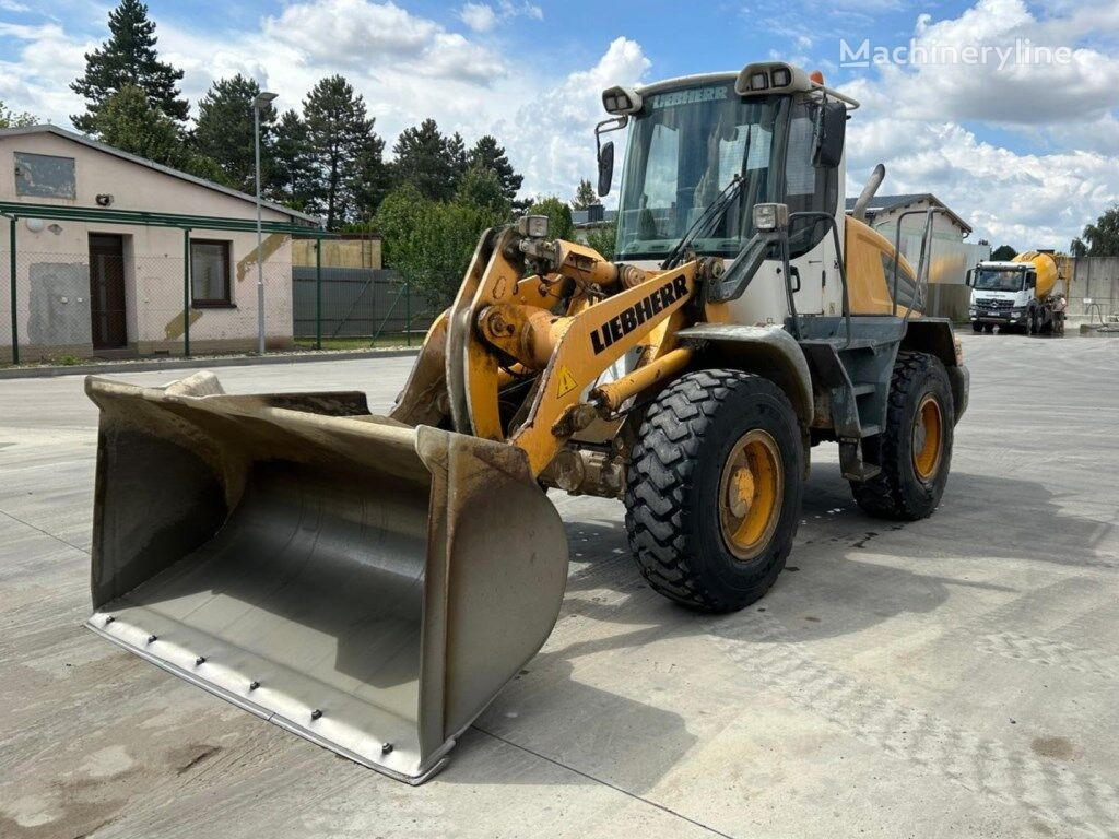 Wheel loader Liebherr L 524 4x4