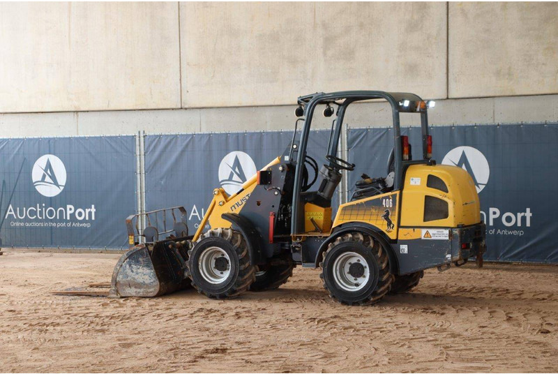 Wheel loader Mustang AL406