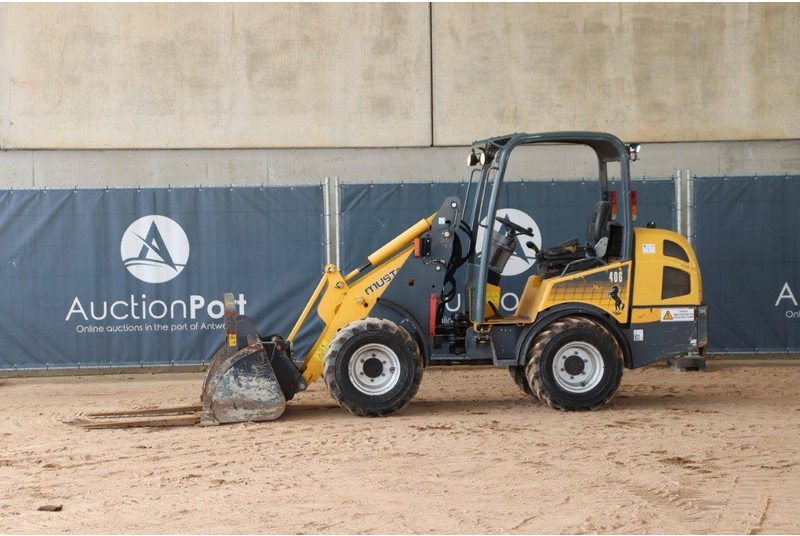 Wheel loader Mustang AL406