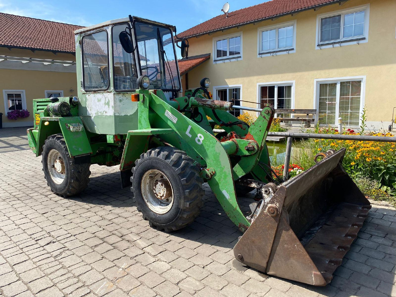 Wheel loader O&amp;K L 8