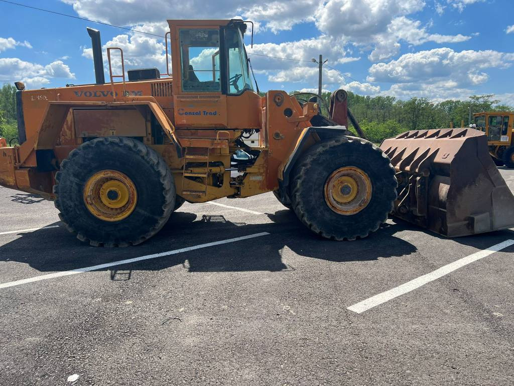 Wheel loader Volvo BM L 180