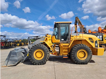 Wheel loader Volvo L105