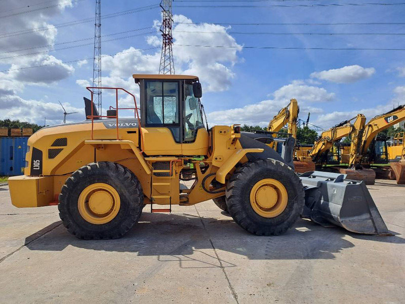 Wheel loader Volvo L105