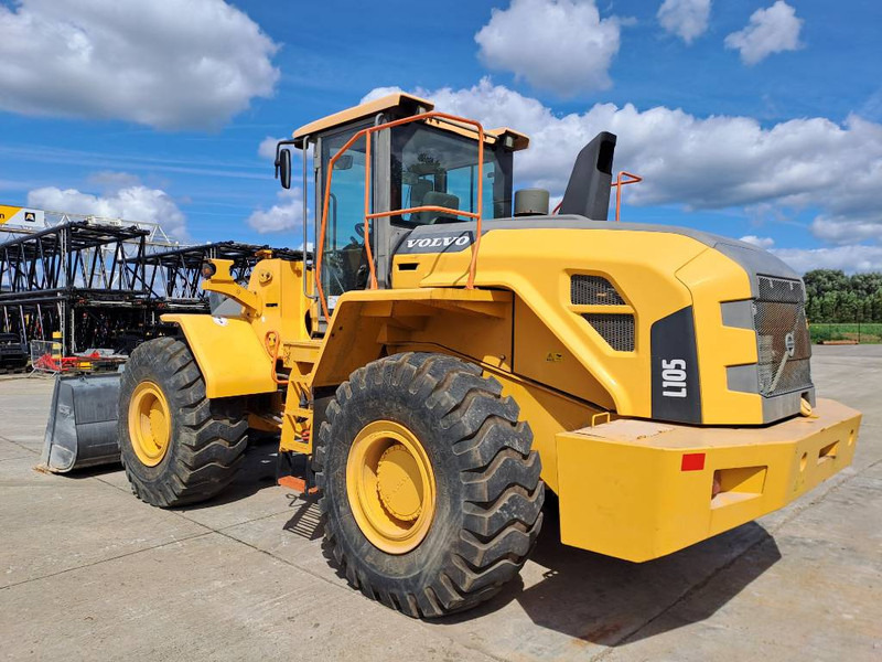 Wheel loader Volvo L105