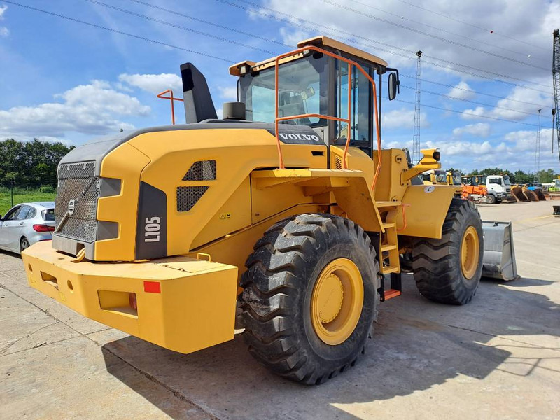 Wheel loader Volvo L105