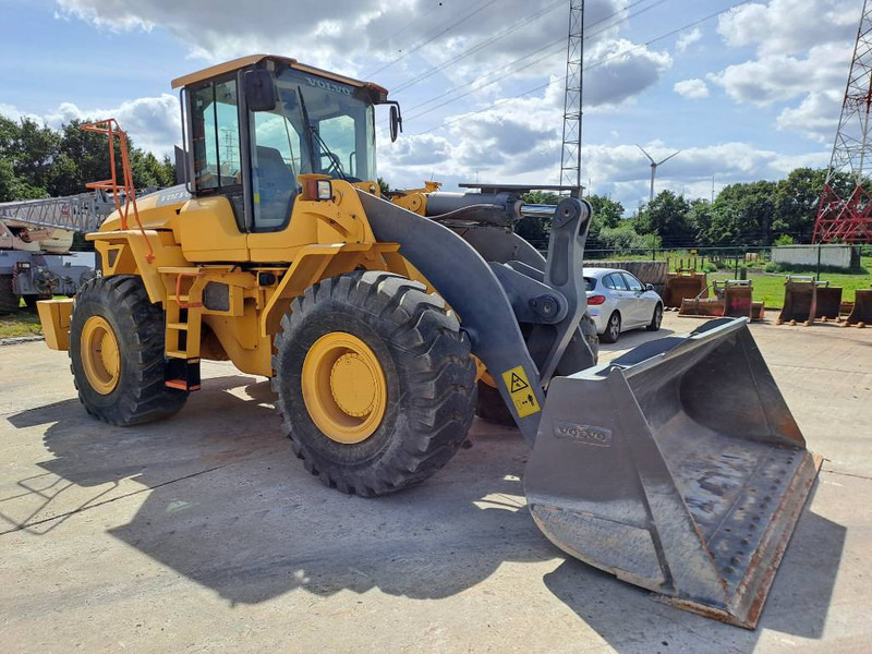 Wheel loader Volvo L105