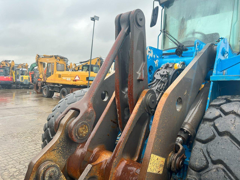 Wheel loader Volvo L120D