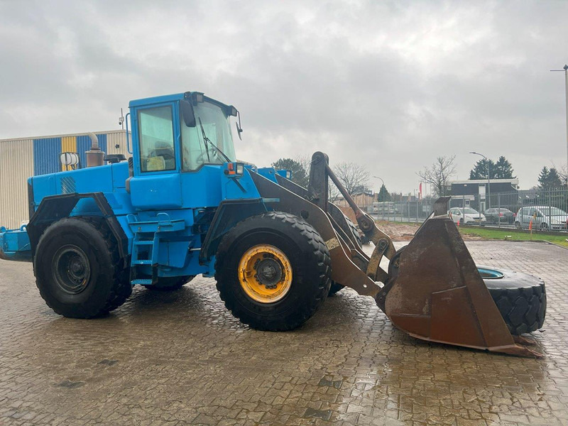 Wheel loader Volvo L120D