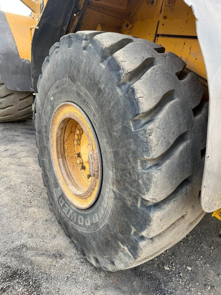 Wheel loader Volvo L120 E