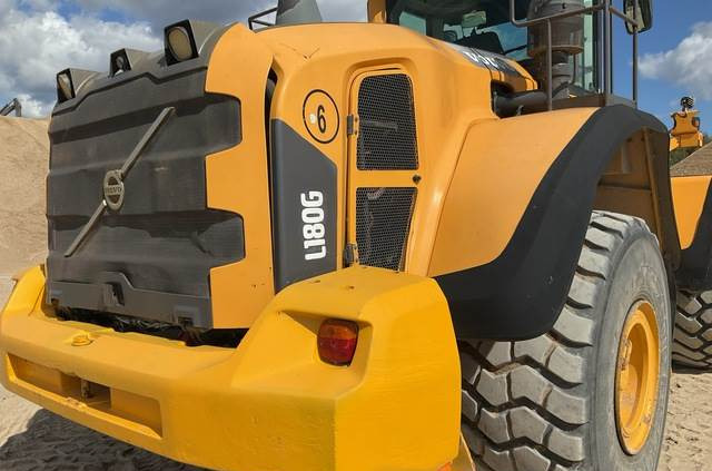 Wheel loader Volvo L180G