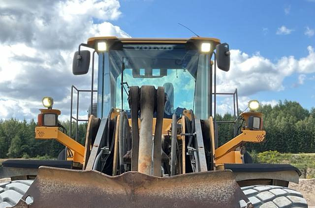 Wheel loader Volvo L180G