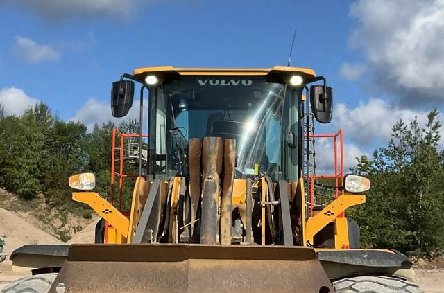 Wheel loader Volvo L180H