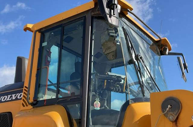 Wheel loader Volvo L180H