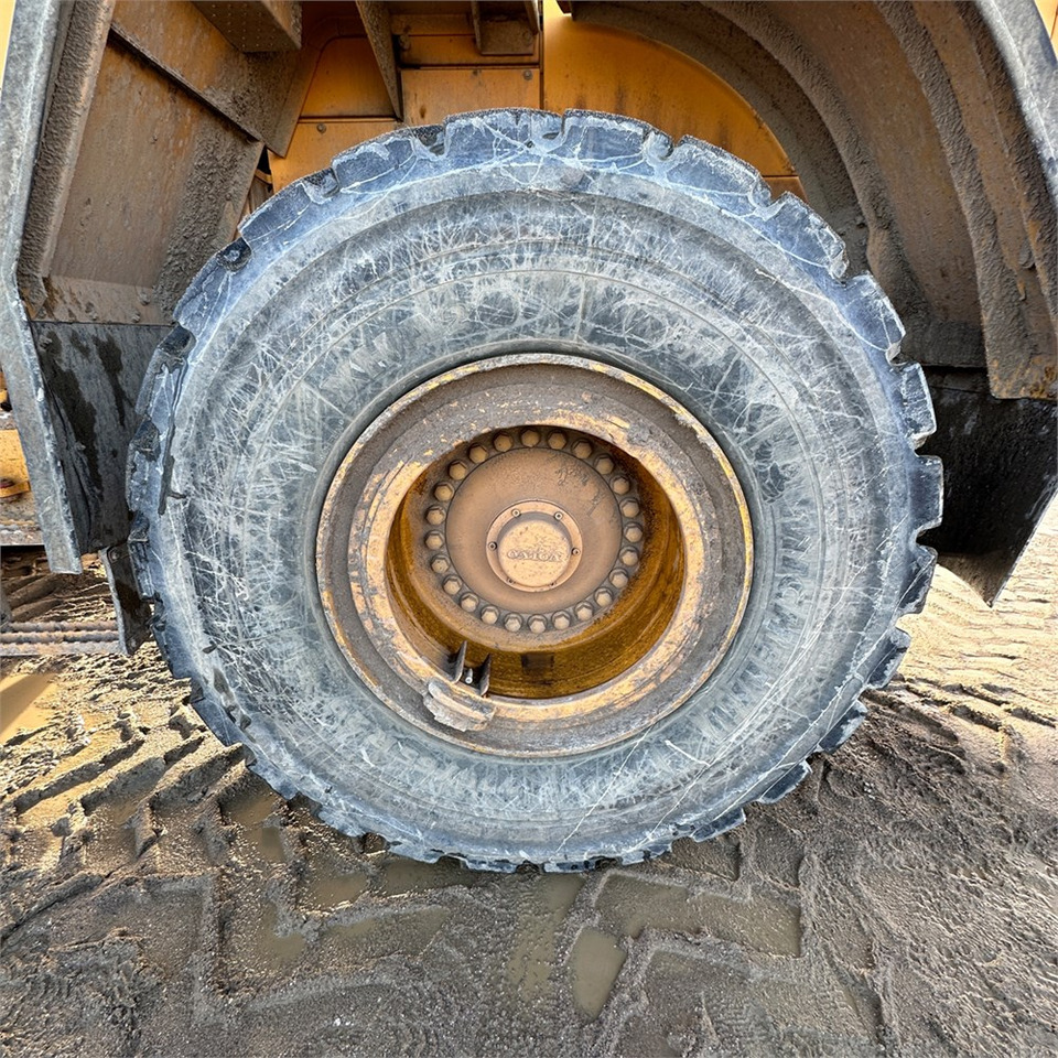 Wheel loader Volvo L180 E