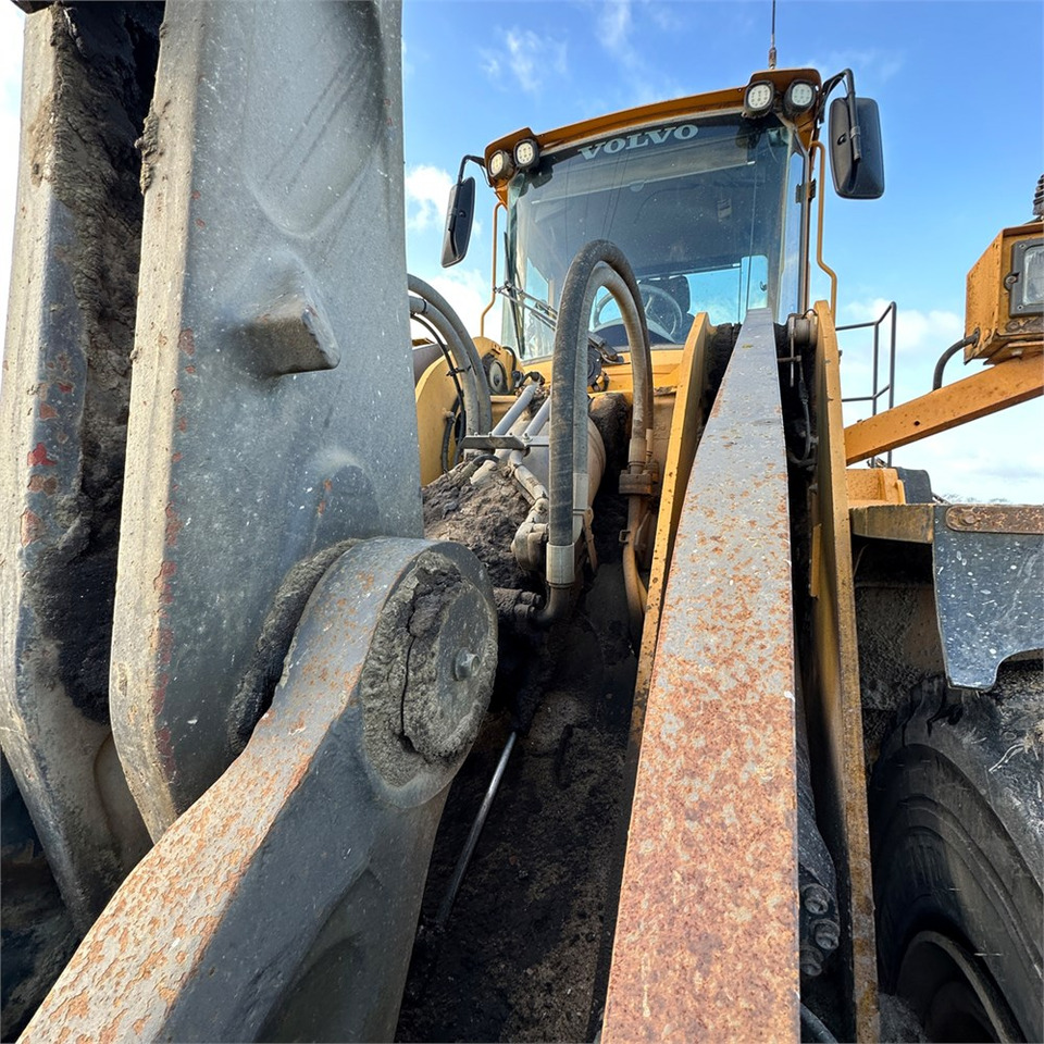 Wheel loader Volvo L180 E