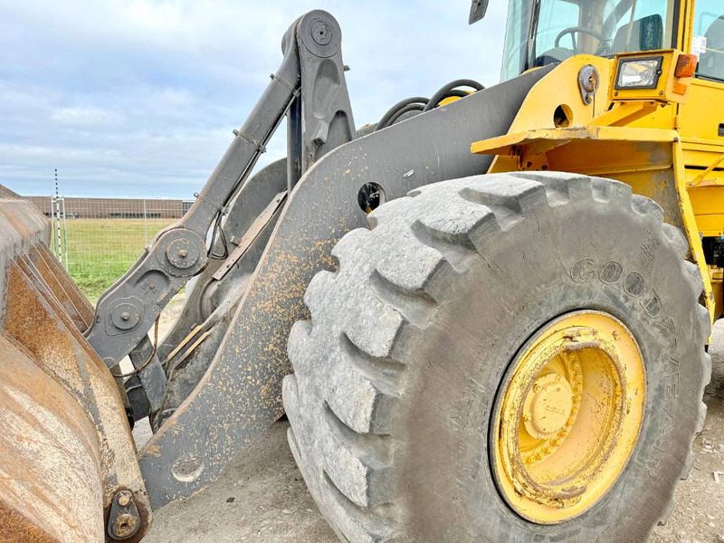 Wheel loader Volvo L220D - Dutch Machine / Pressurised Cabin