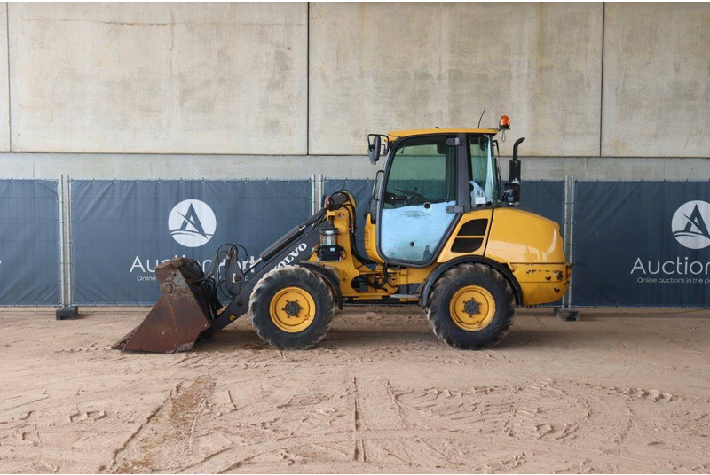 Wheel loader Volvo L25F-P