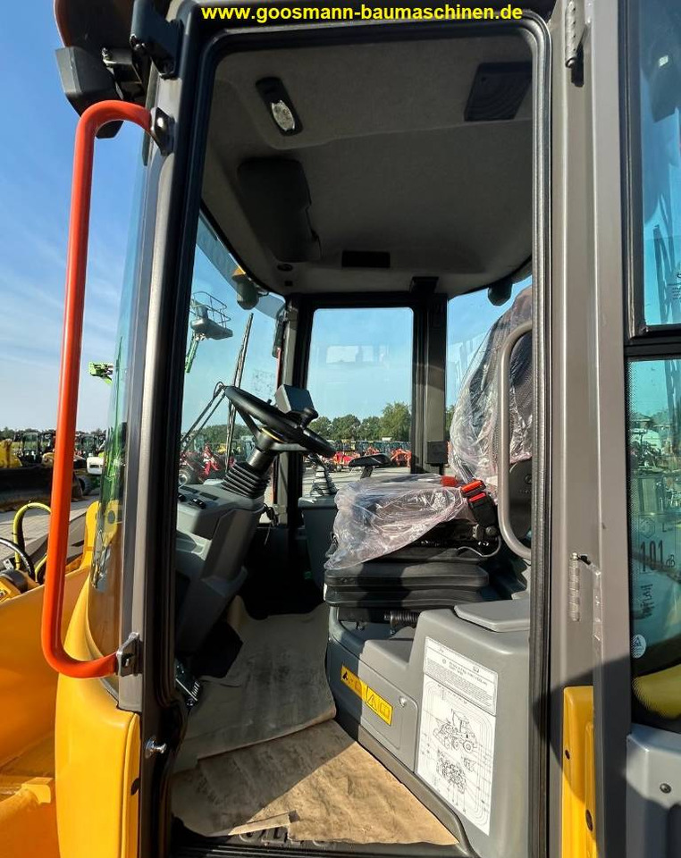 Wheel loader Volvo L30 HS