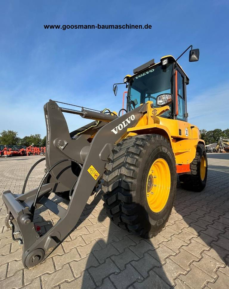 Wheel loader Volvo L30 HS