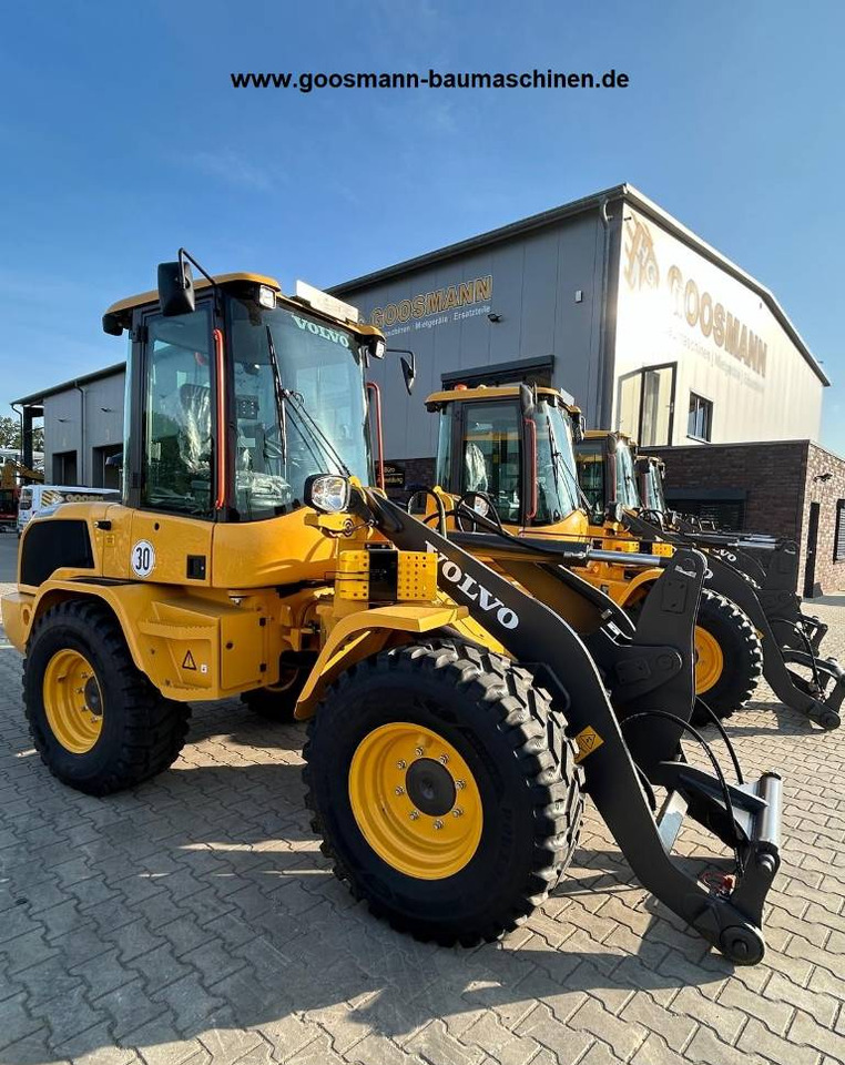 Wheel loader Volvo L30 HS