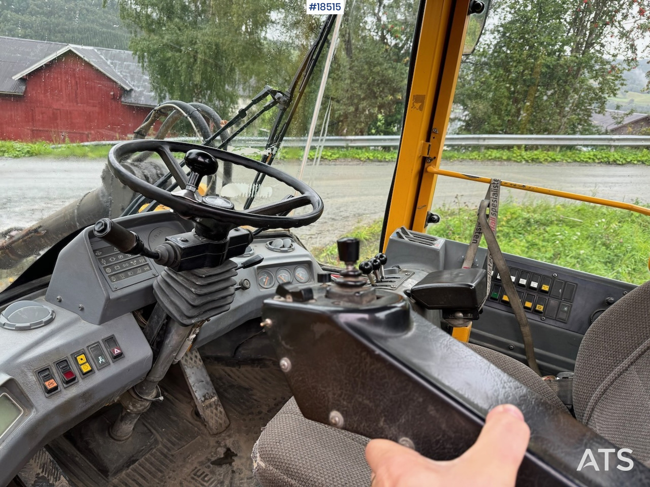 Wheel loader Volvo L90B