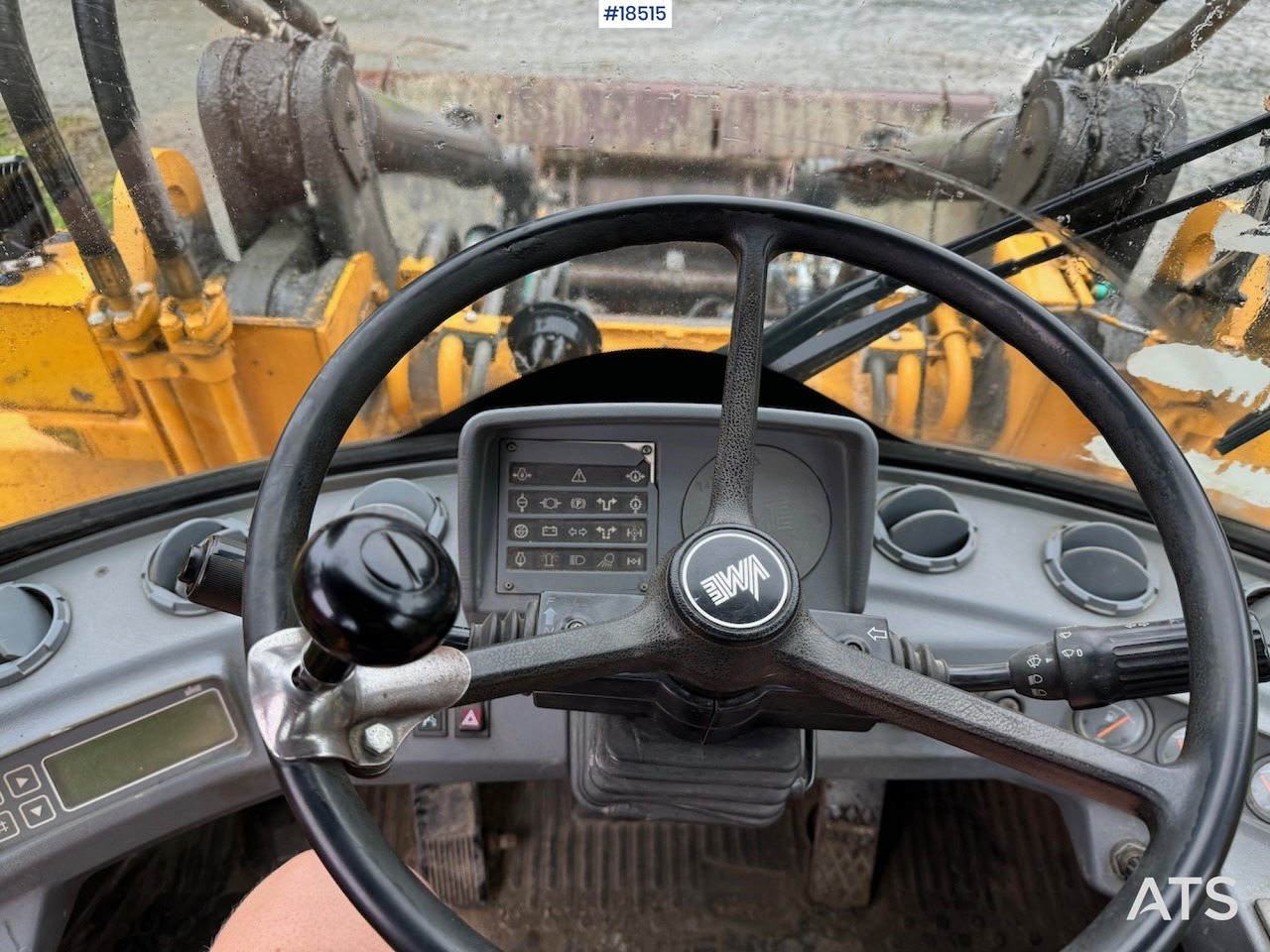 Wheel loader Volvo L90B