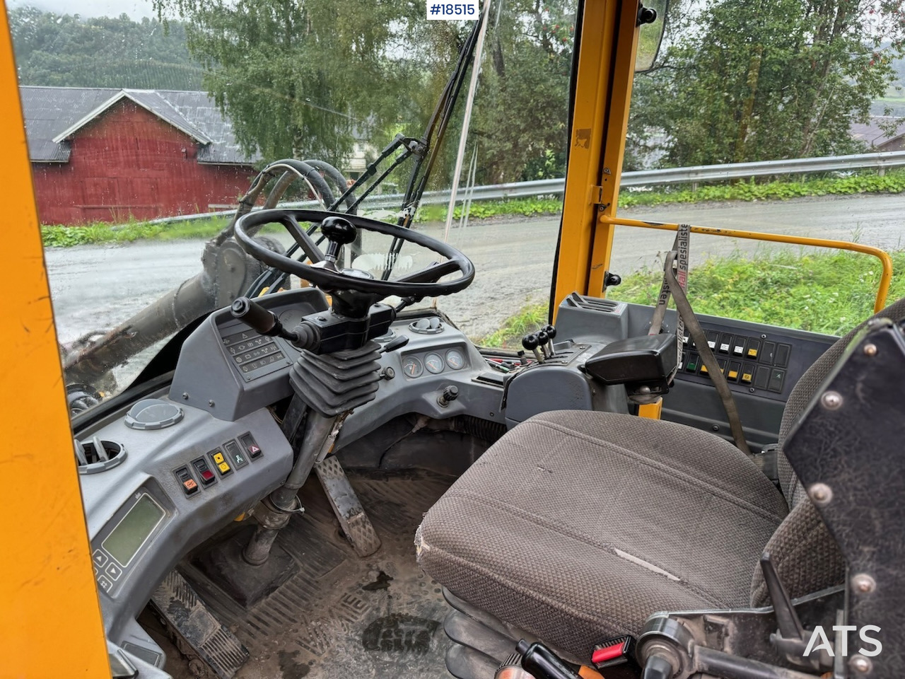 Wheel loader Volvo L90B