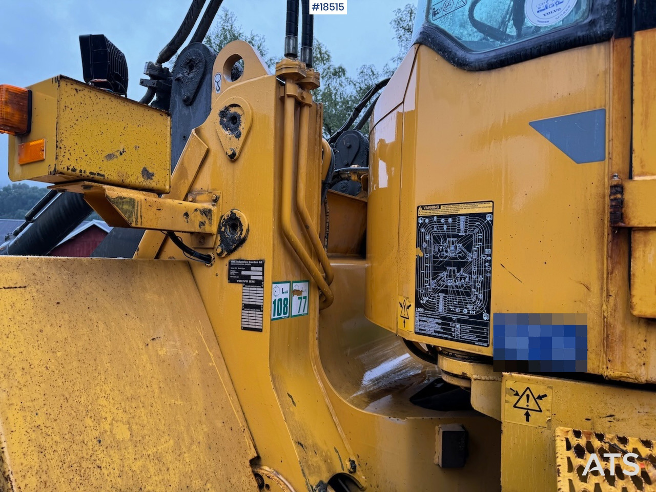 Wheel loader Volvo L90B