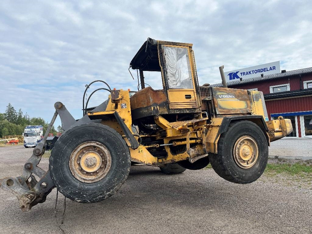 Wheel loader Volvo L90C Dismantled. Only spare parts