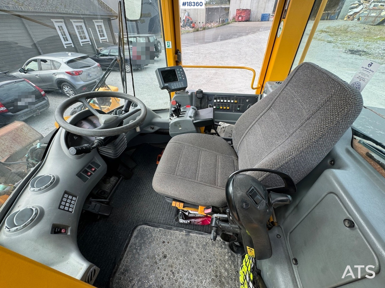 Wheel loader Volvo L90E