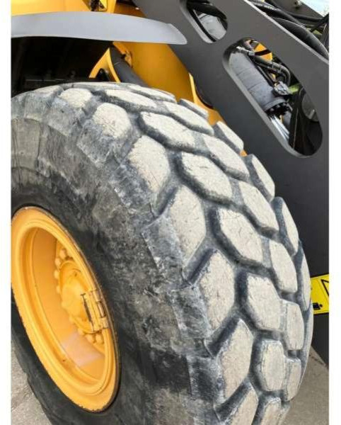 Wheel loader Volvo L90H