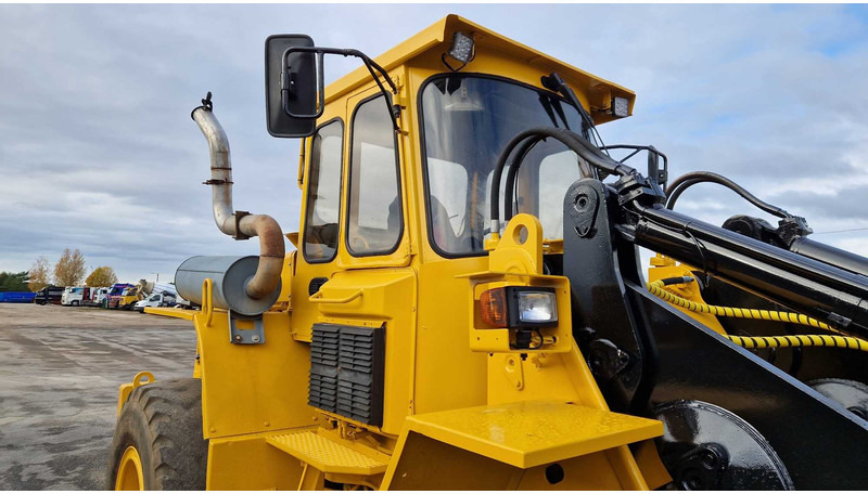 Wheel loader Volvo L90 4X4