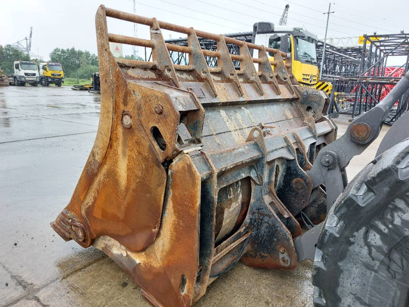 Wheel loader Volvo L 110 H