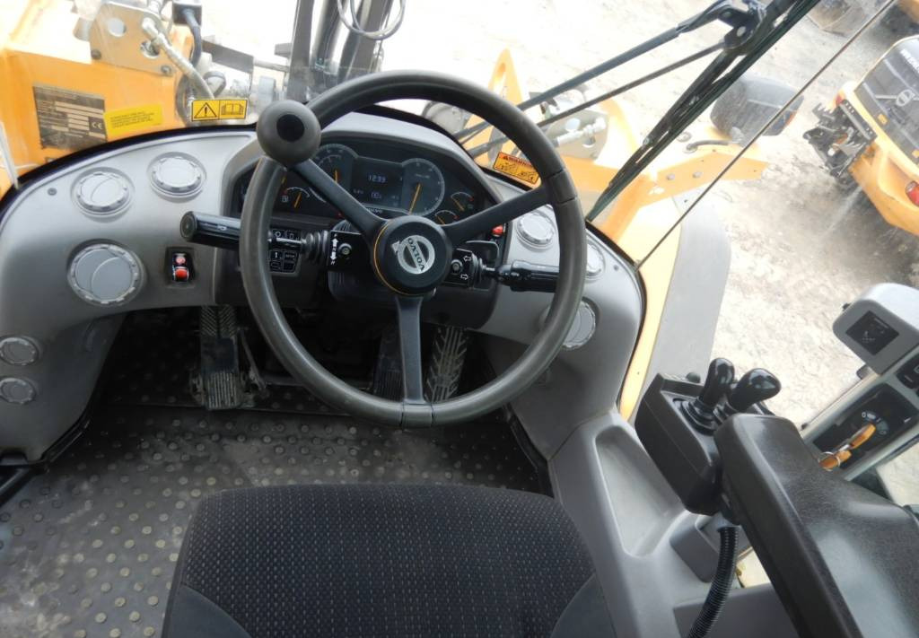 Wheel loader Volvo L 110 H