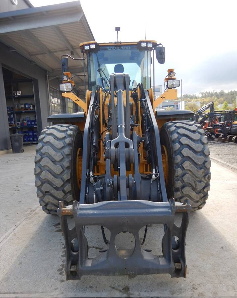 Wheel loader Volvo L 120 H LB