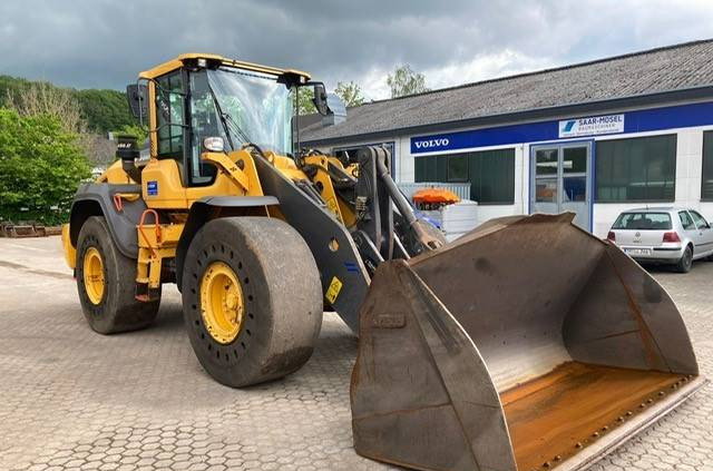 Wheel loader Volvo L 120 H LB