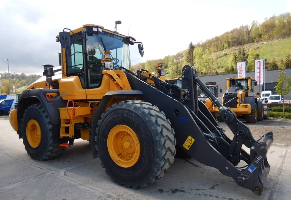 Wheel loader Volvo L 120 H LB