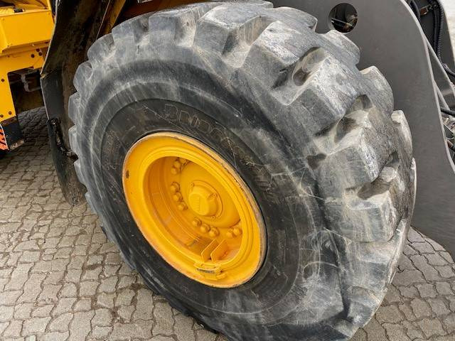 Wheel loader Volvo L 120 H MIETE / RENTAL (12002207)