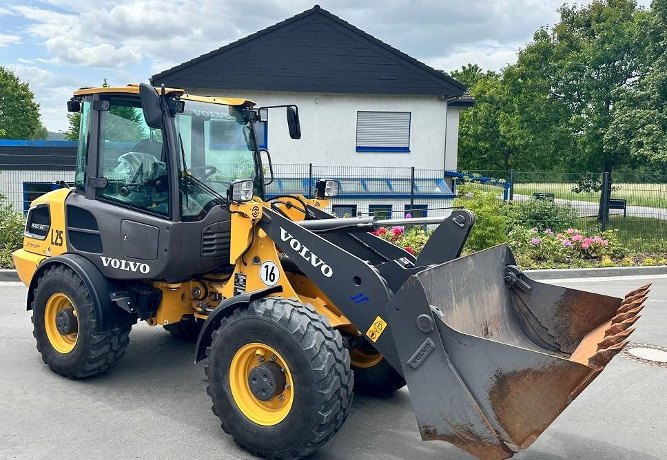 Wheel loader Volvo L 25 Electric