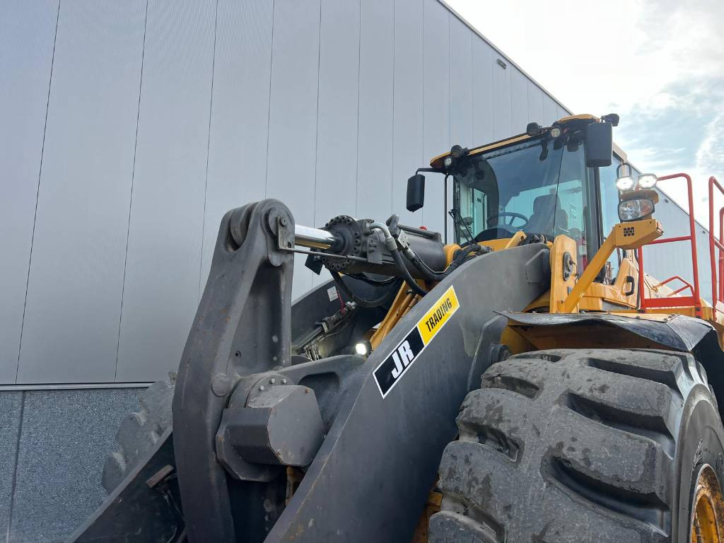 Wheel loader Volvo L 350 F