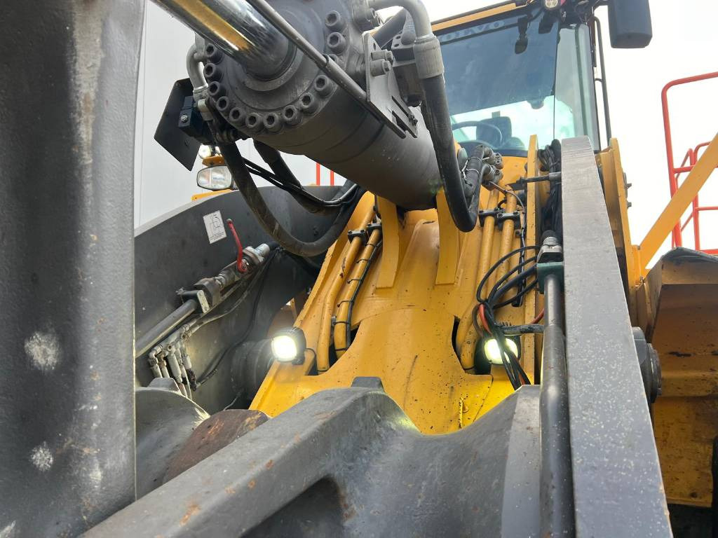 Wheel loader Volvo L 350 F