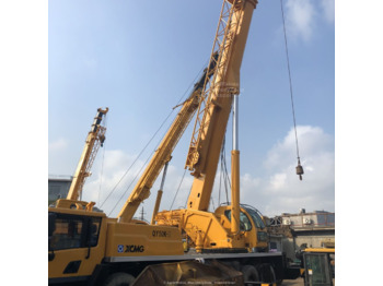 Mobile crane XCMG