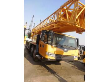 Mobile crane XCMG QY70K: picture 1