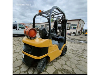 LPG forklift CATERPILLAR GP