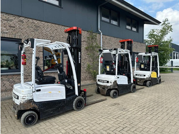 Electric forklift Hyster J1.8XN MWB 1.8 ton Triplex Freelift Sideshift Positioner Elektra Heftruck Accu 2023