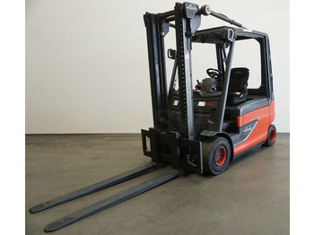 Electric forklift LINDE E25