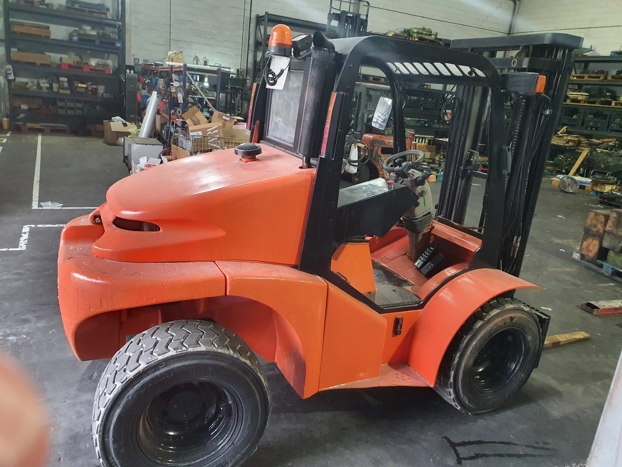 Rough terrain forklift CARRETILLA TODOTERRENO MAST H25DA