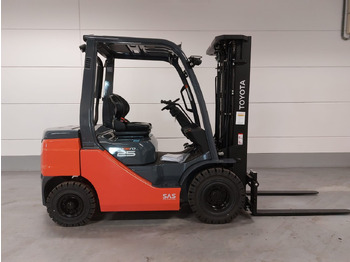 Diesel forklift TOYOTA FDF 25