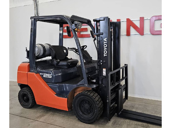 Forklift TOYOTA FG 25